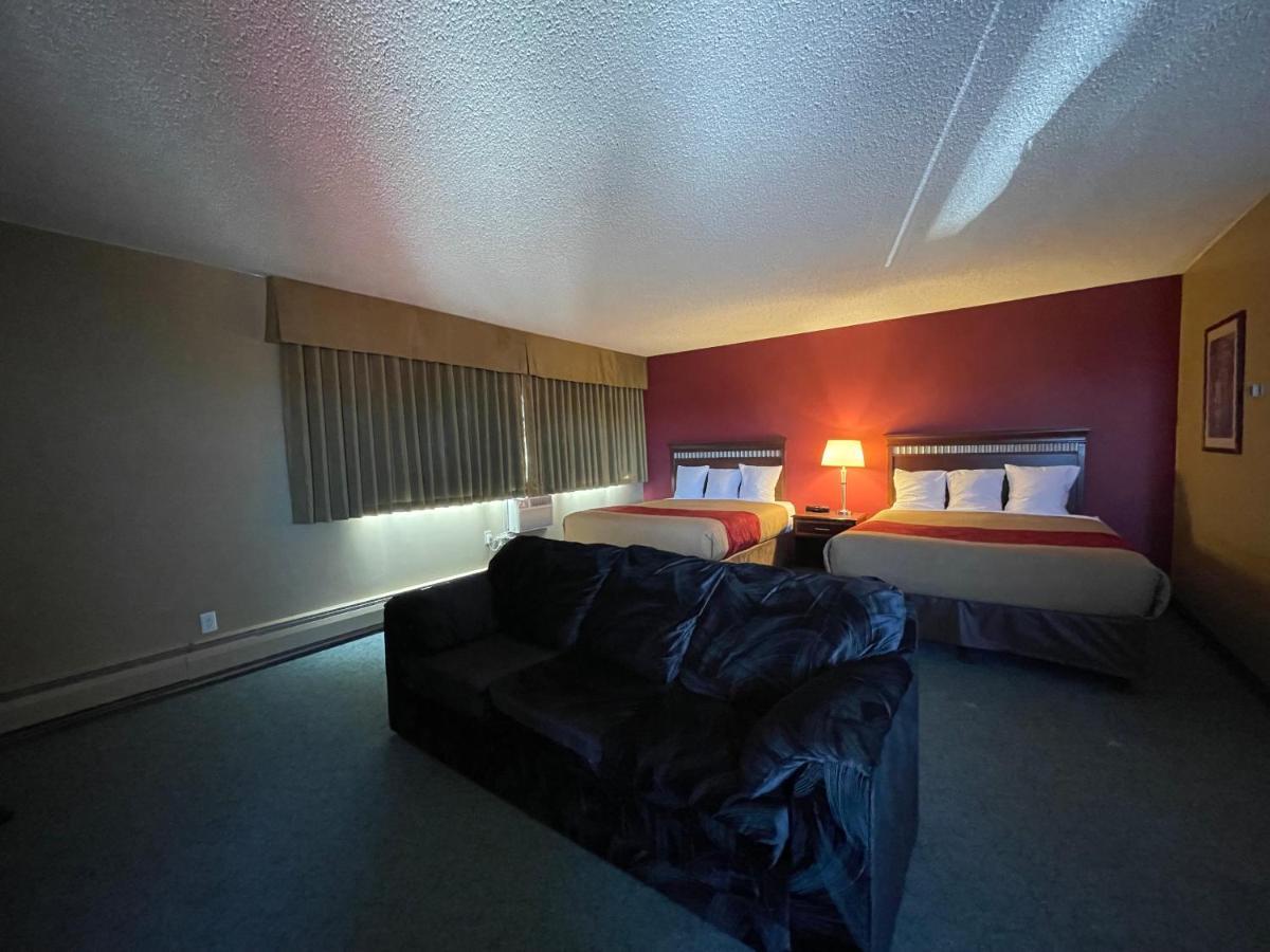 Travelodge By Wyndham Fort St John Fort St. John Exterior photo