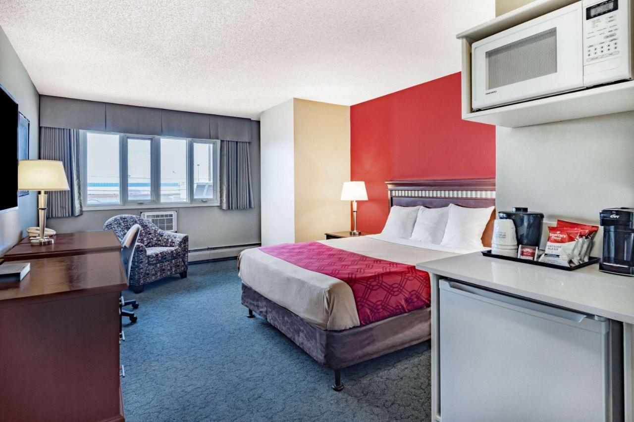 Travelodge By Wyndham Fort St John Fort St. John Exterior photo