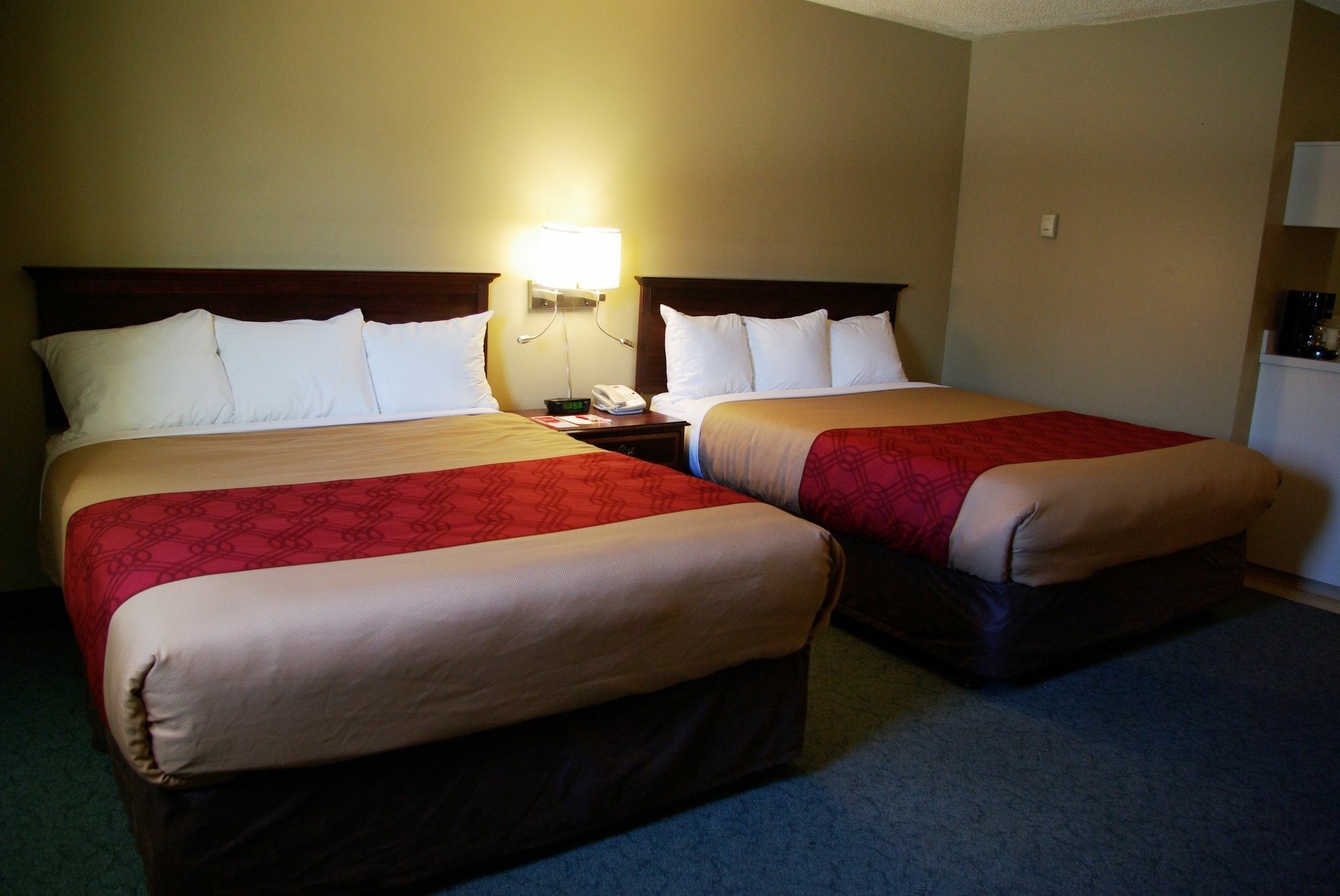 Travelodge By Wyndham Fort St John Fort St. John Exterior photo